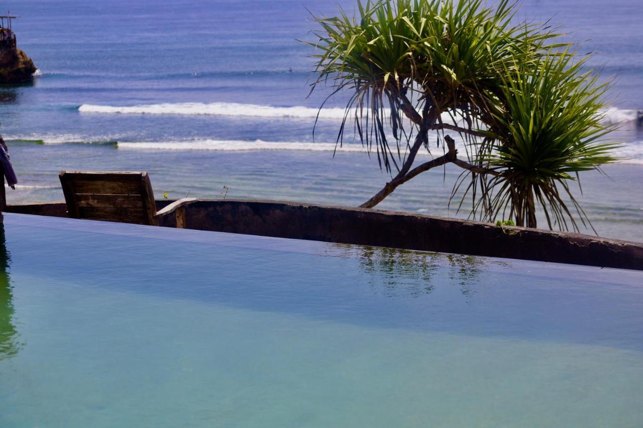 The Palms Ceningan Hotel Lembongan Exterior foto